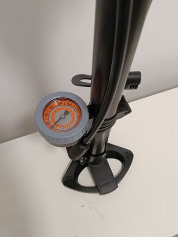 Brugt Dunlop Pompka stacjonarna 2026 bike — billede 7 af 8