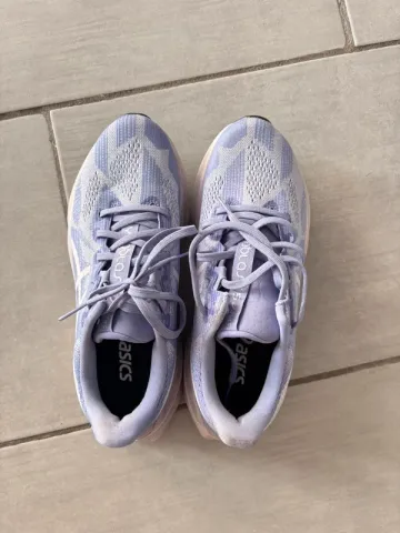 Used Asics Dynablast 5 Running Shoes