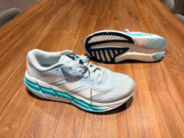 Used Adidas Adistar 3 Running Shoes