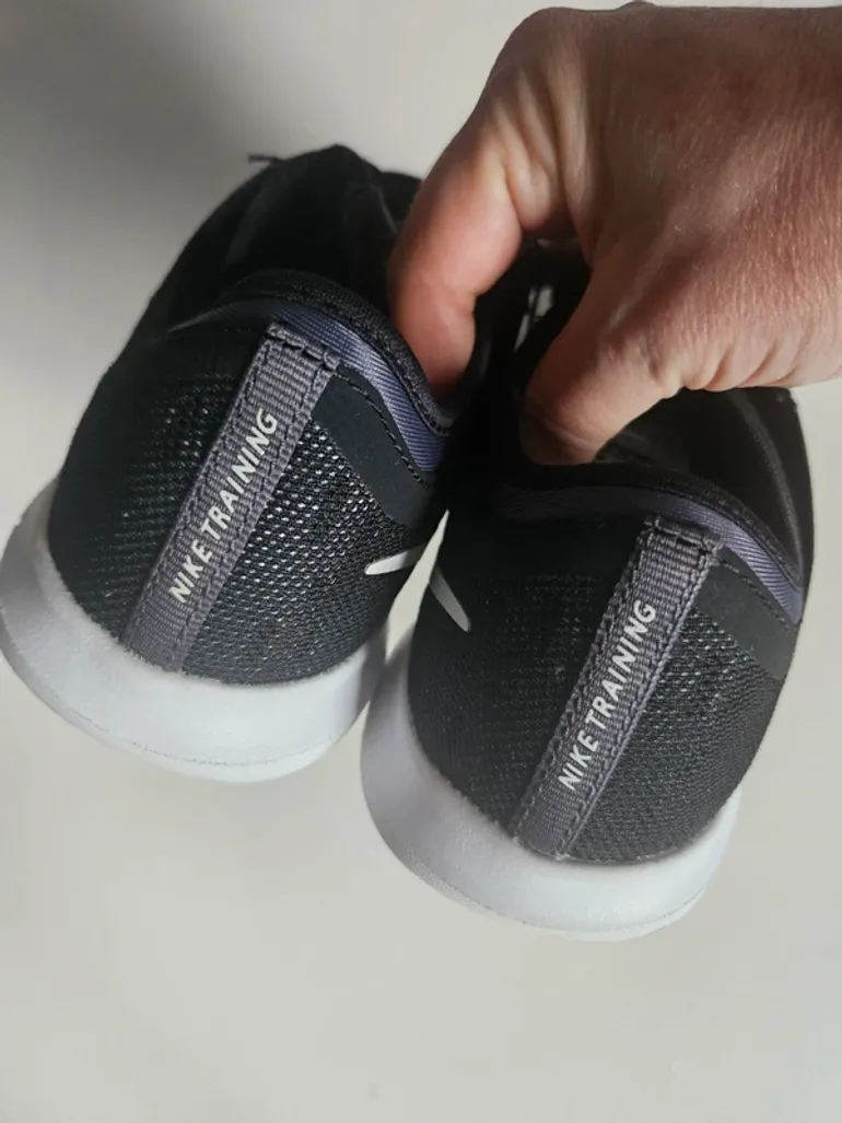 Used Nike Running Fitness Shoes bike — image 3 of 5