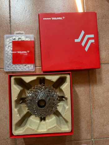 Použité Sram Rival 2024 Drivetrain & Pedals
