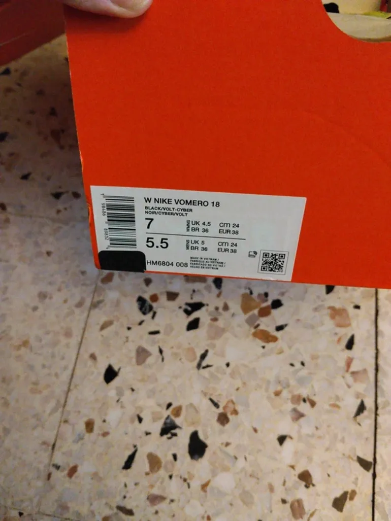 Used Nike Vomero 18 bike — image 2 of 2