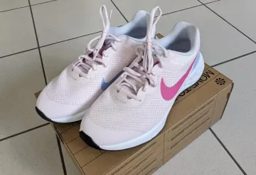 Used Nike Revolution Running Shoes