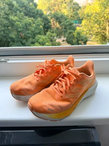 Used Salomon Aero Blaze Running Shoes