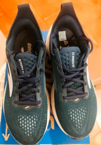 Used Brooks Glycerin 23 bike — image 2 of 8