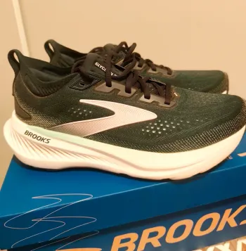 Used Brooks Glycerin 23 Running Shoes