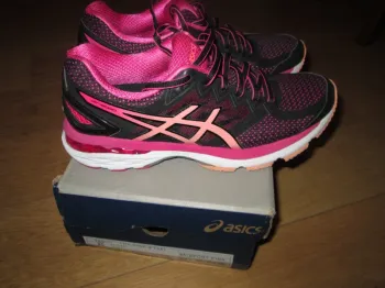 Used Asics Running Shoes Running Shoes