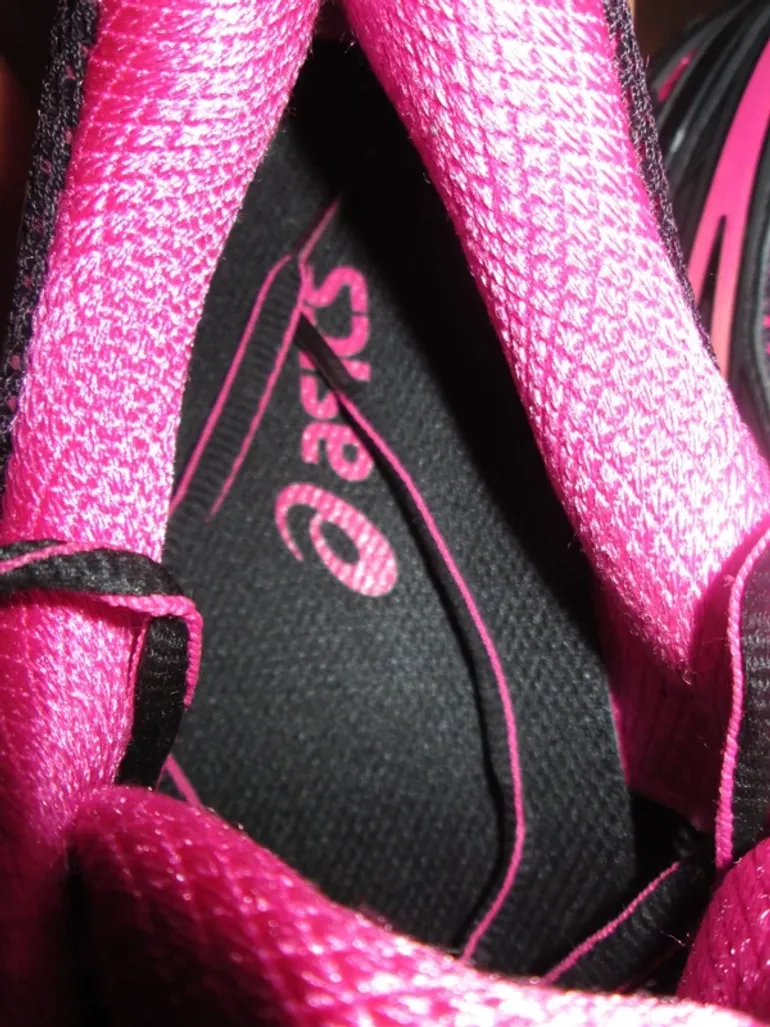 Used Asics Running Shoes bike — image 9 of 12