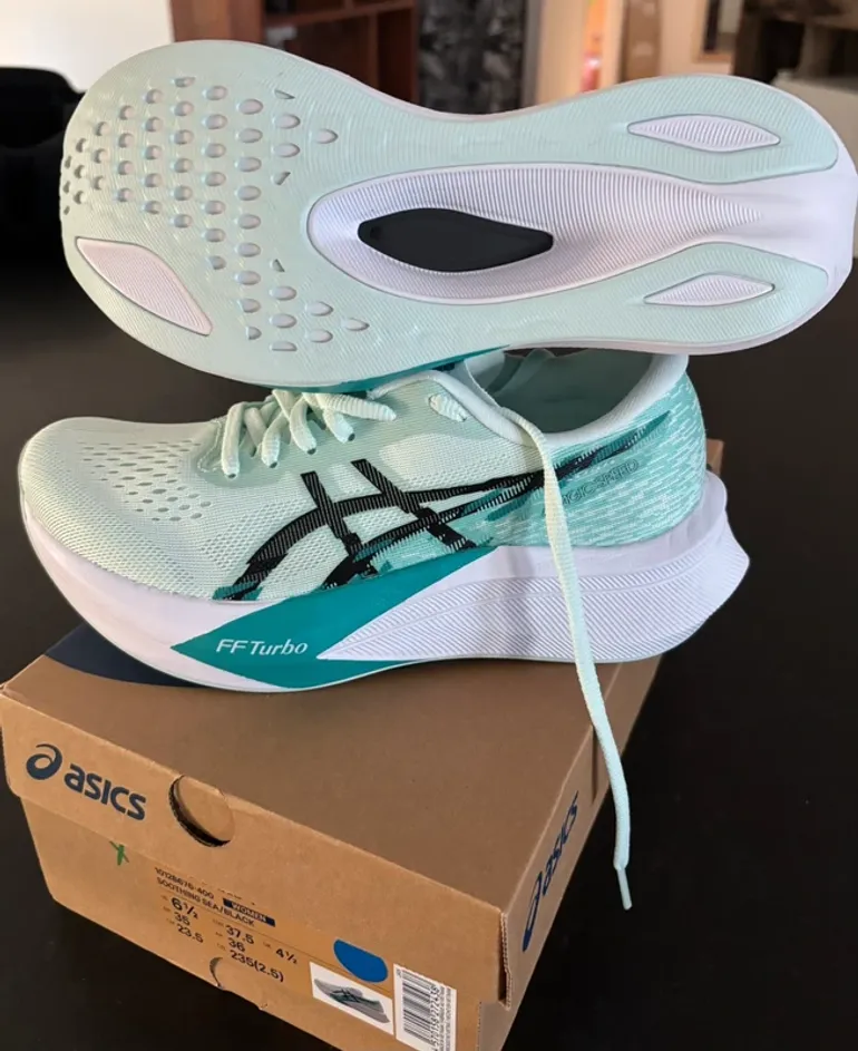 Używany Asics Magic Speed 4 bike — zdjęcie 2 z 12