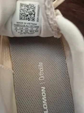 Used Salomon Sneakers bike — image 6 of 8