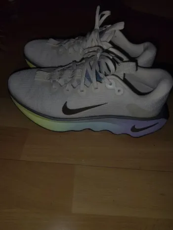 Gebrauchtes Nike Performance Motiva Running Shoes