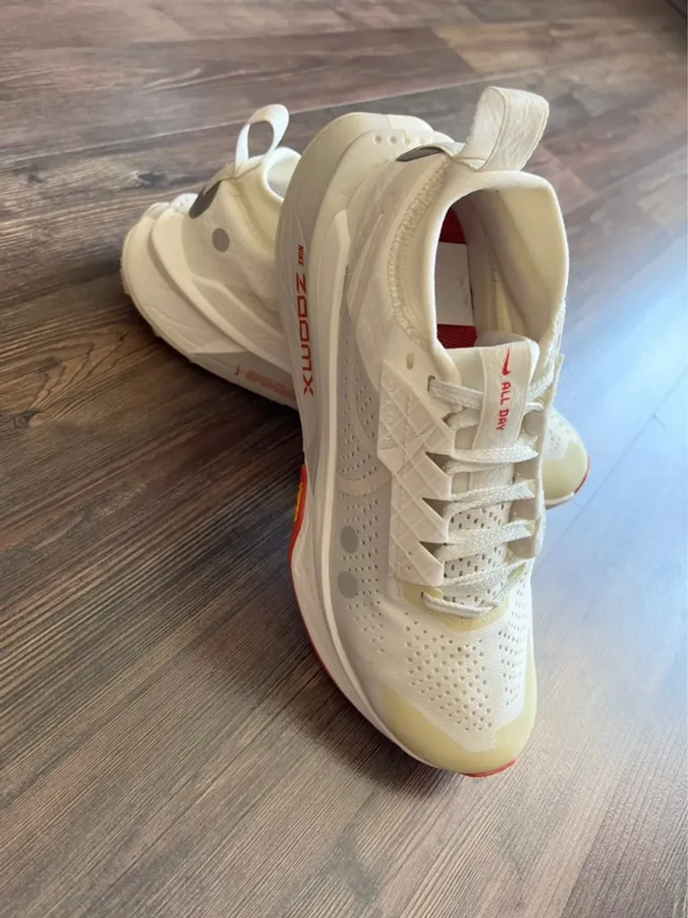 Käytetty Nike Zoomx Zegama Trail 2 bike — kuva 4 / 7