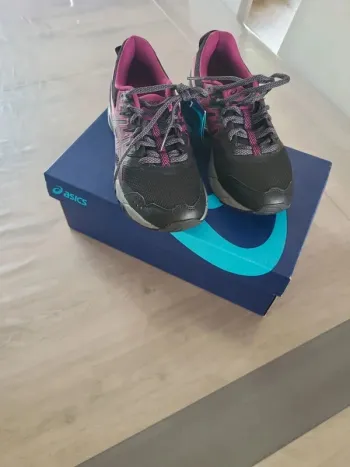 Używany Asics Gel-Sonoma 3 bike — zdjęcie 3 z 15