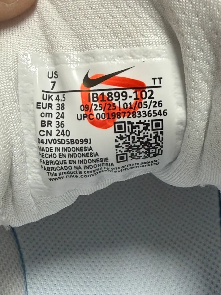 Used White Nike Downshifter 14 bike — image 6 of 6