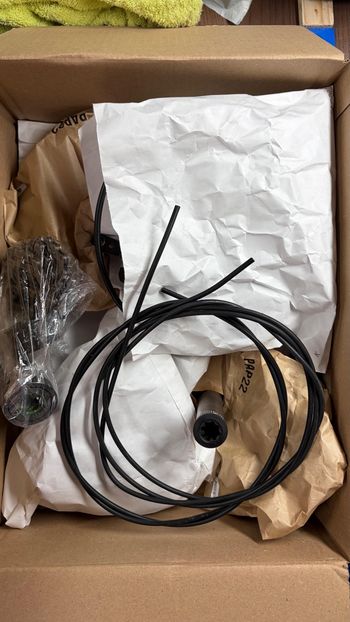 Used Shimano GRX 820 2x12 Groupset bike — image 8 of 9