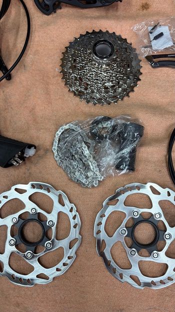 Used Shimano GRX 820 2x12 Groupset bike — image 9 of 9