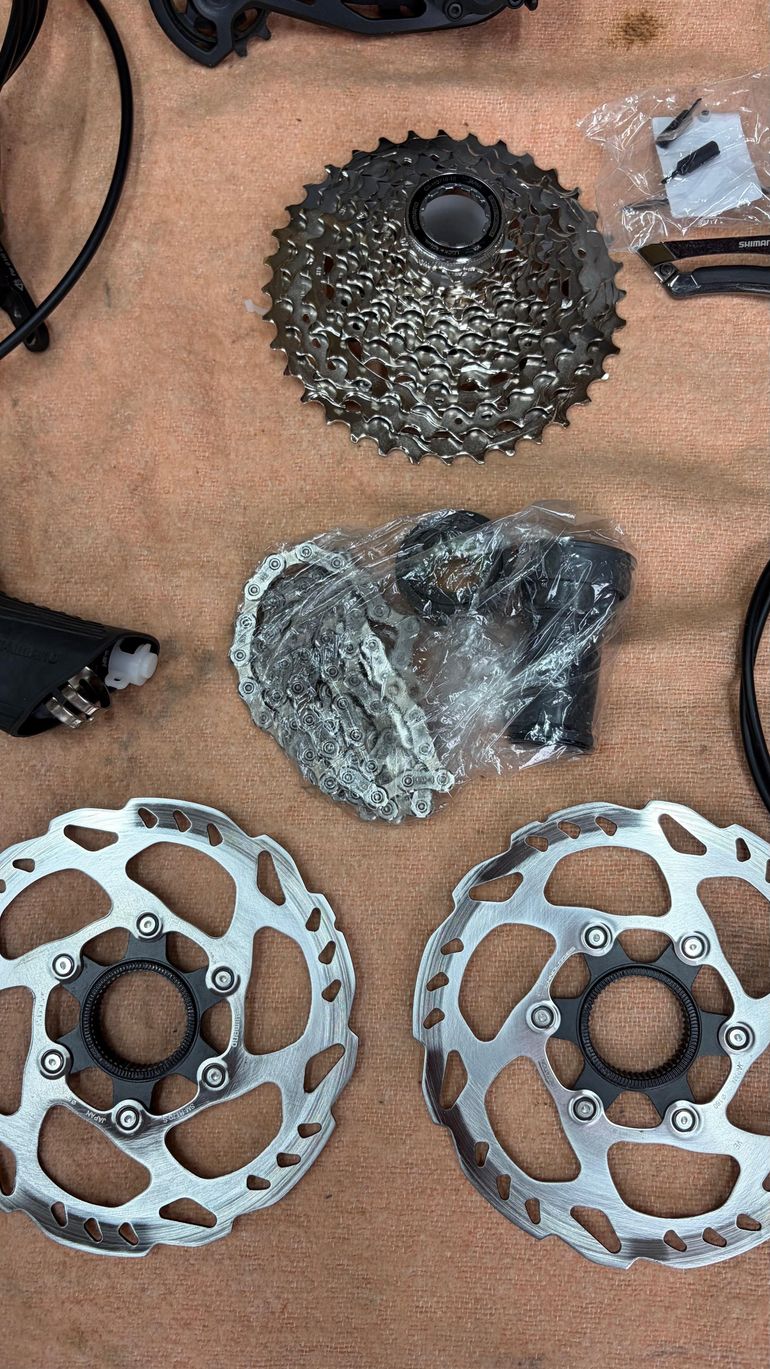 Used Shimano GRX 820 2x12 Groupset bike — image 9 of 9