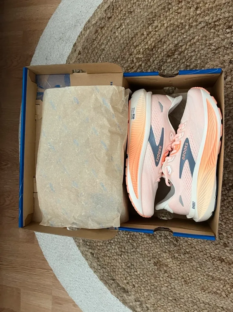 Used Brooks Ghost 18 bike — image 2 of 4