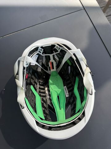 Brugt Lazer Vento KinetiCore Helmet 2024 bike — billede 5 af 6