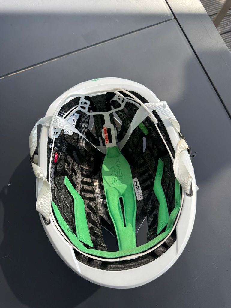 Brugt Lazer Vento KinetiCore Helmet 2024 bike — billede 5 af 6
