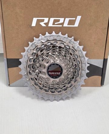 Brugt Sram Red 1290 AXS E1 Cassette 10-33 12V Drivetrain & Pedals