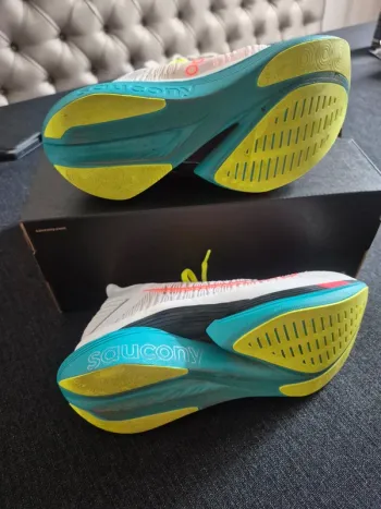 Used Saucony Elite 2 bike — image 7 of 8
