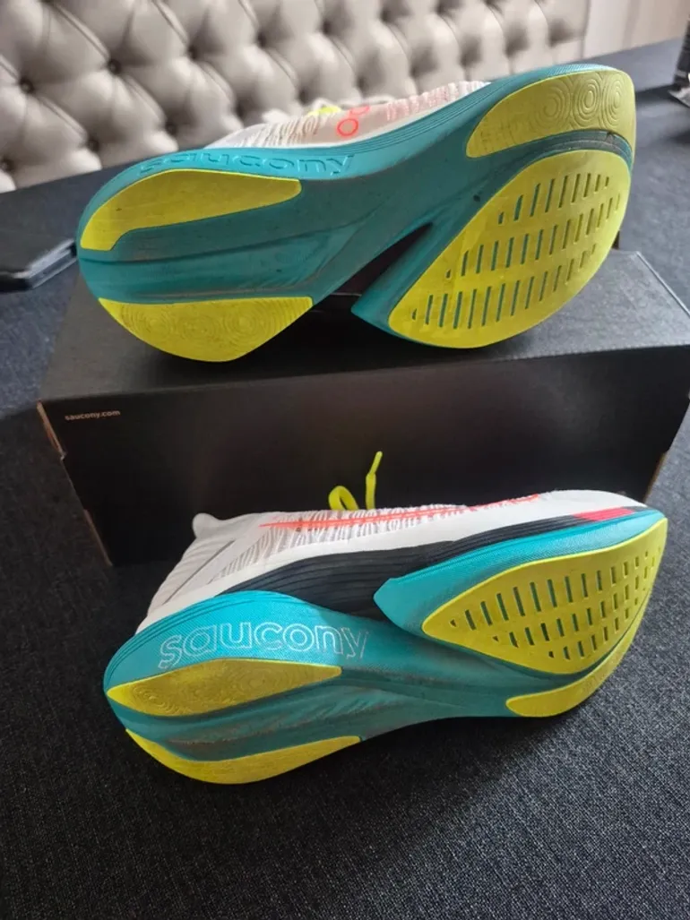 Used Saucony Elite 2 bike — image 7 of 8