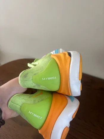 Used Hoka hardloop schoenen bike — image 4 of 9
