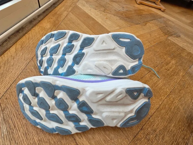 Used Hoka Clifton 9 bike — image 8 of 14