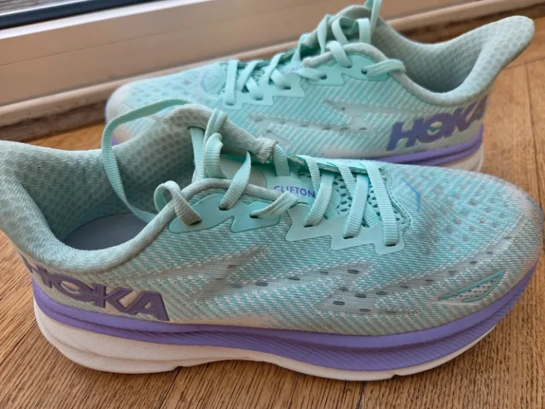 Used Hoka Clifton 9 bike — image 13 of 14