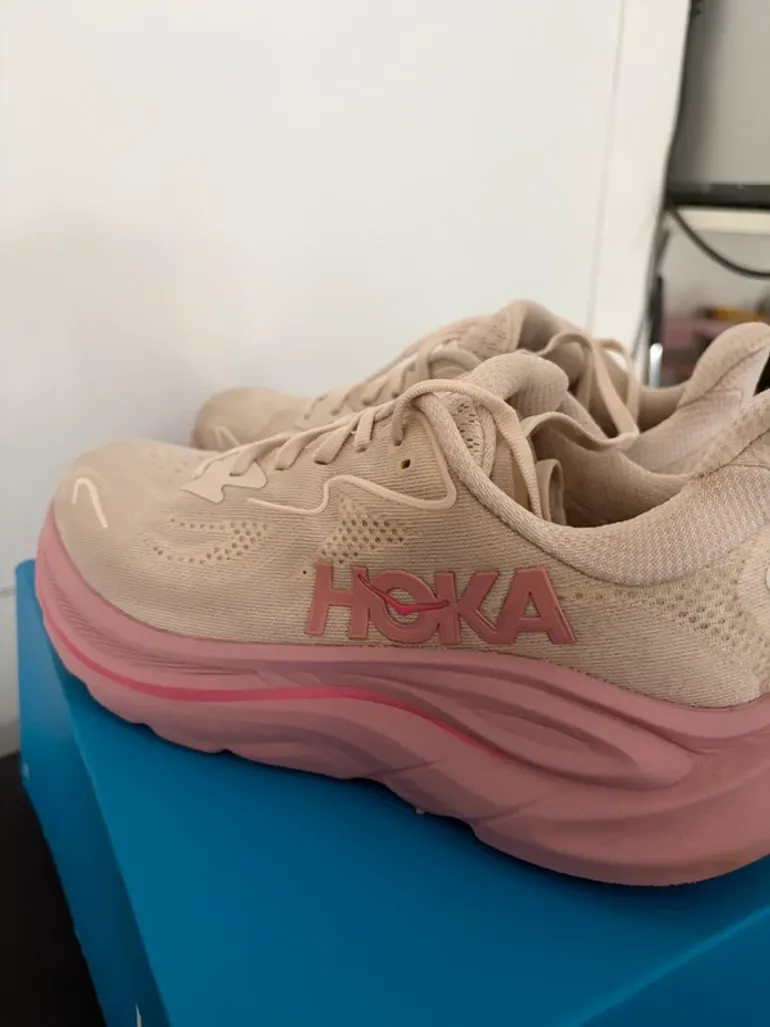 Used Hoka Clifton 10 bike — image 3 of 8
