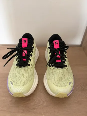 Used Salomon Aero Glide 4 Running Shoes