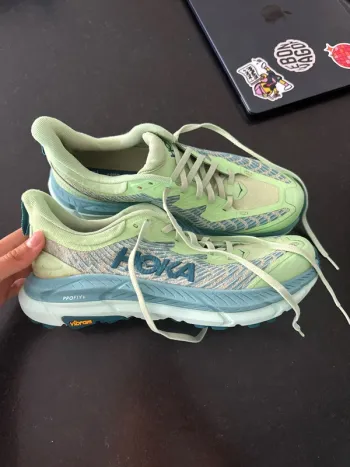 Used Hoka Trailrunning Shoes bike — image 4 of 7