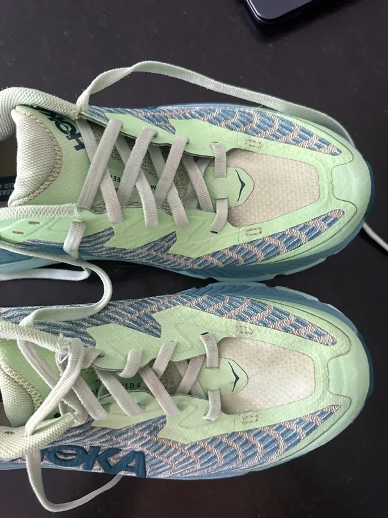 Used Hoka Trailrunning Shoes bike — image 6 of 7