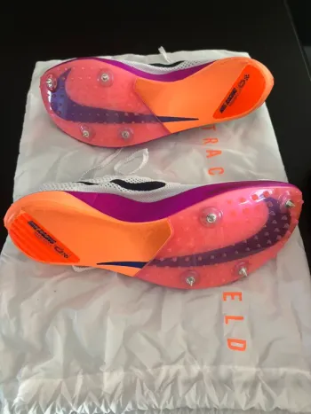 Used Nike ZoomX Dragonfly 2 bike — image 3 of 5