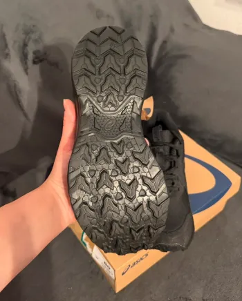 Used Asics GEL-VENTURE 10 bike — image 4 of 5