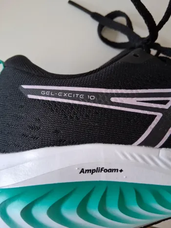 Used Asics Gel Excite 10 bike — image 6 of 9