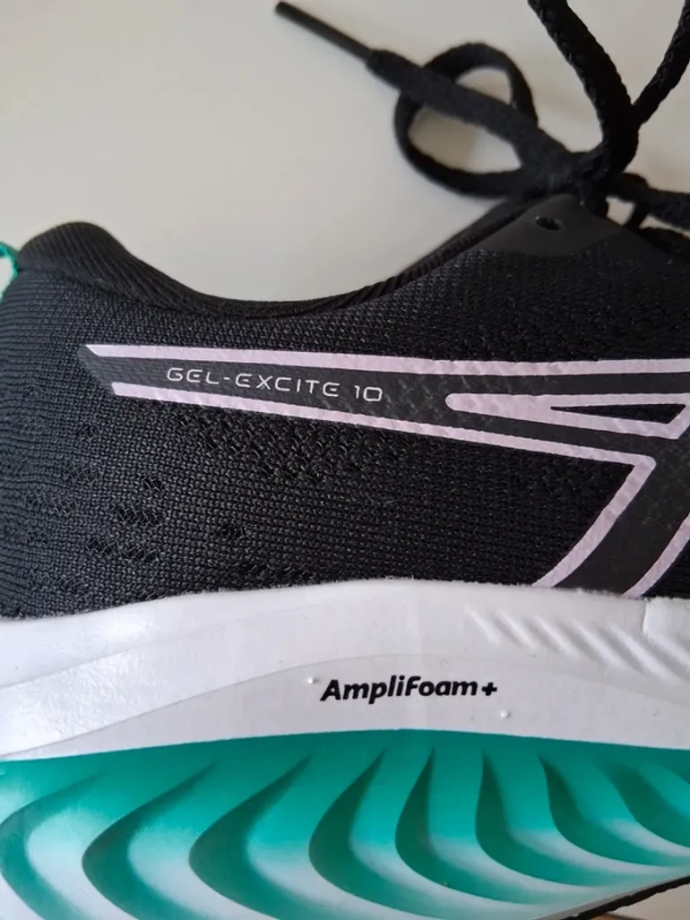 Used Asics Gel Excite 10 bike — image 6 of 9