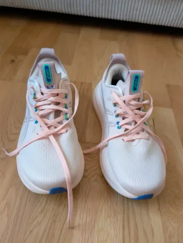 Tweedehands Asics Gel-Nimbus 28 Running Shoes
