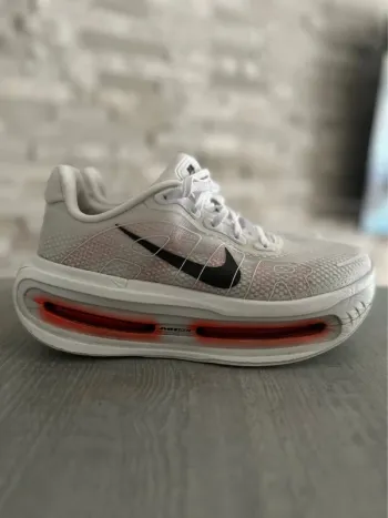 Premium Vomero Running Shoes de segunda mano