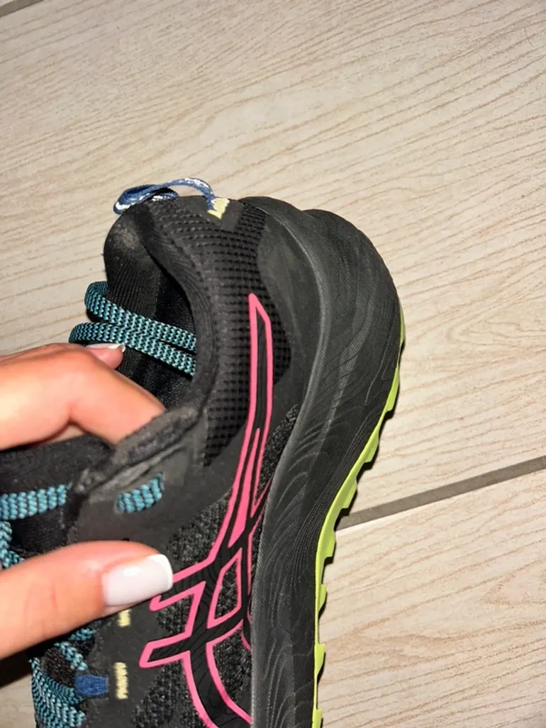 Used Asics Gel-Trabuco 11 GTX bike — image 6 of 7