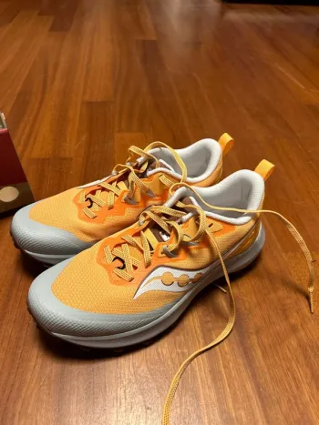 Used Saucony Peregrine 14 Running Shoes