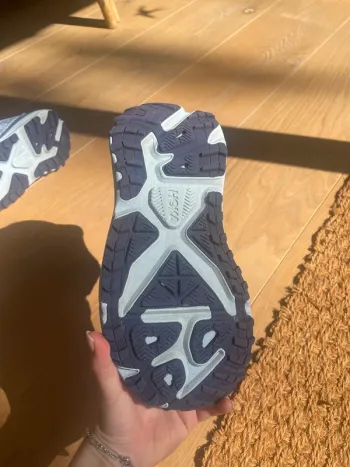 Used Hoka Trailrunning Shoes bike — image 4 of 4