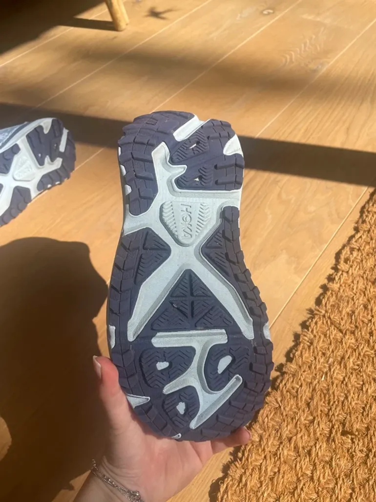 Used Hoka Trailrunning Shoes bike — image 4 of 4