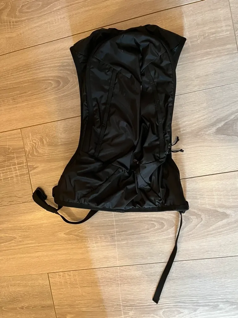 Salomon Running Vest bike d'occasion — image 2 sur 4