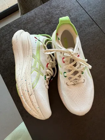 Asics Gel Nimbus 28 bike d'occasion — image 2 sur 3
