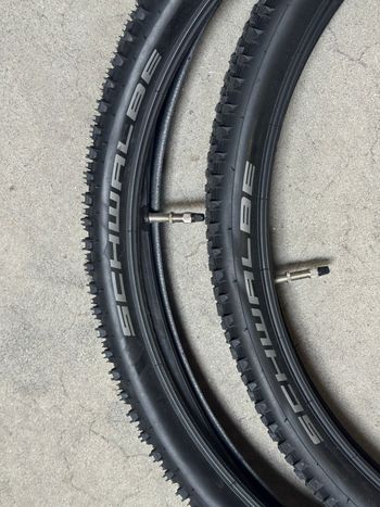 Używany Schwalbe Rapid Rob Tyres 2020 bike — zdjęcie 3 z 8