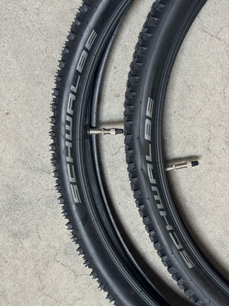 Używany Schwalbe Rapid Rob Tyres 2020 bike — zdjęcie 3 z 8