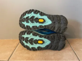 Used Hoka Mafate 5 bike — image 3 of 4