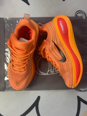 Used Nike Sneakers Running Shoes